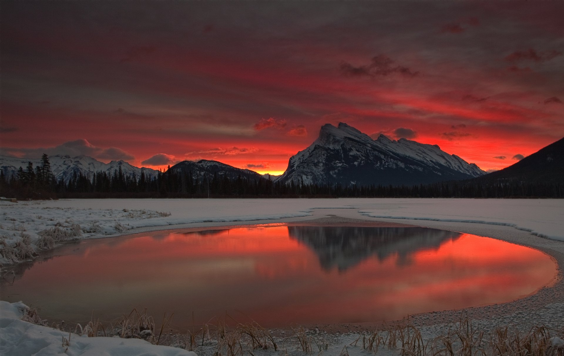 mountain lake snow dawn winter