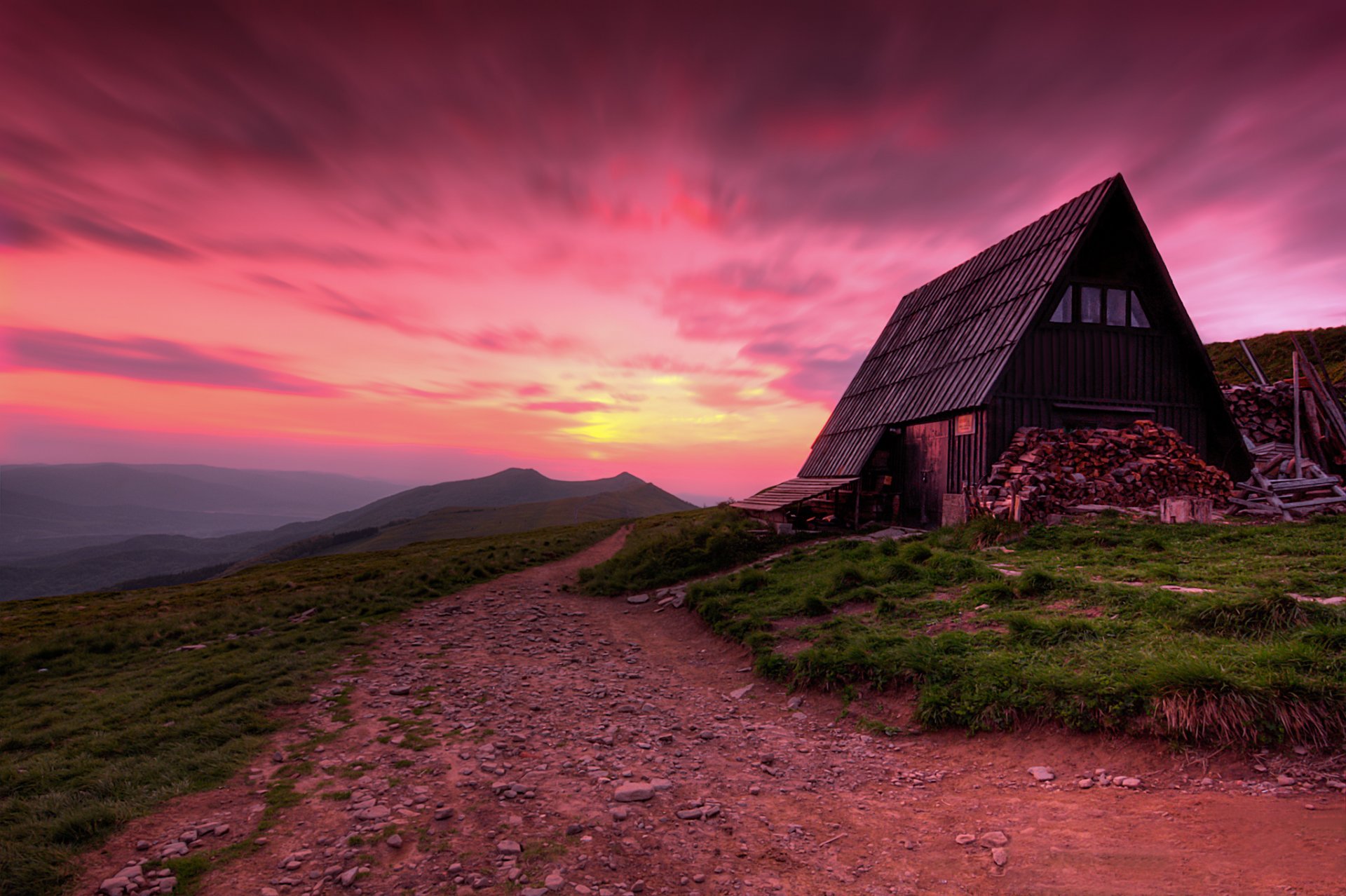 polonia montagne polonina wetlinska casa strada tramonto crepuscolo