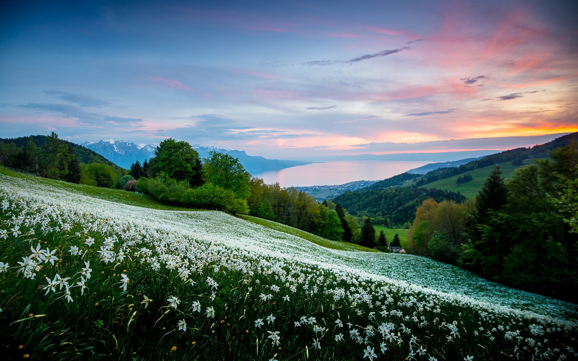 tramonto montagne paesaggio