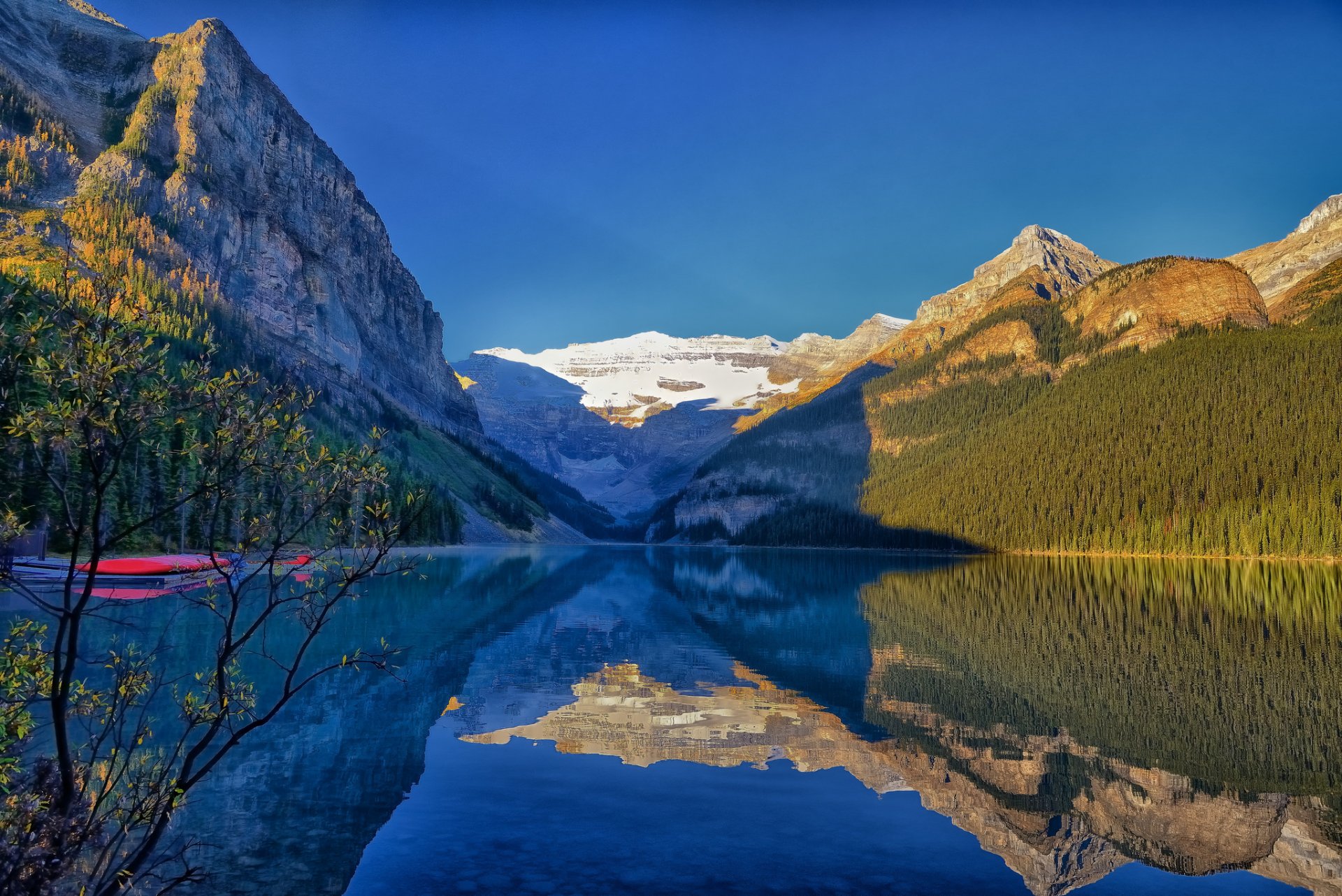 lake louise park narodowy banff alberta kanada banff jezioro góry odbicie