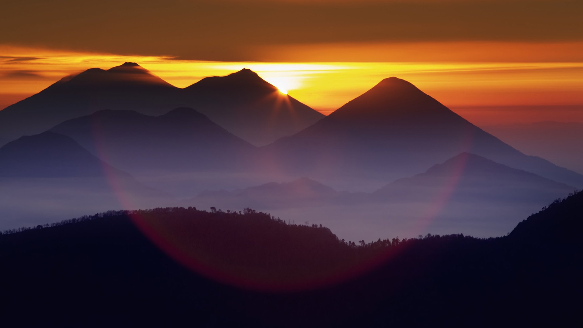 montagne tramonto nebbia nuvole