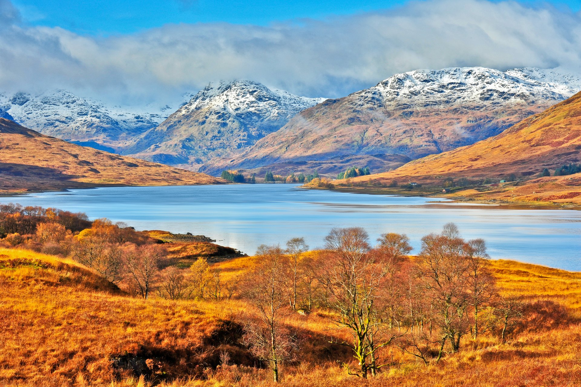 schottland berge see herbst