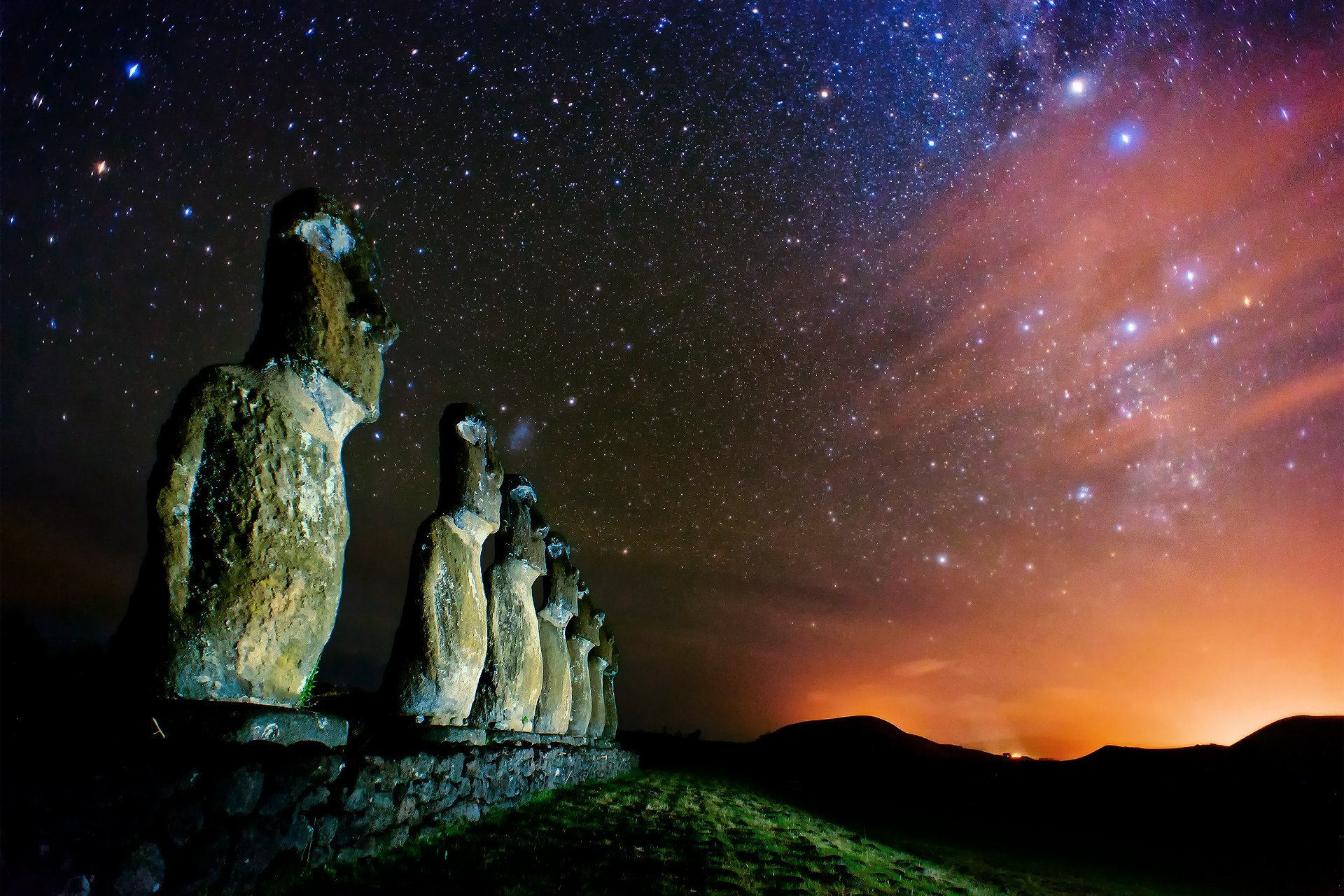 easter island rapa nui moai statue night milky way magellanic cloud star