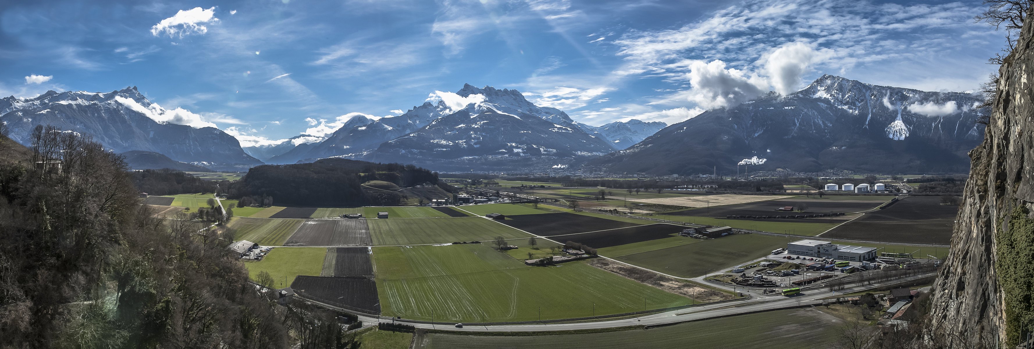 schweiz berge felder