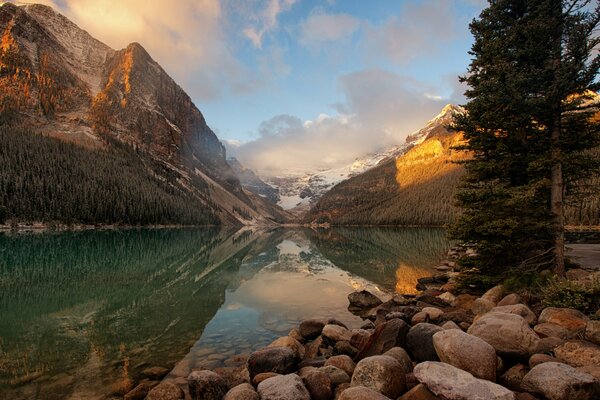 Canada. Lever du soleil dans le parc National