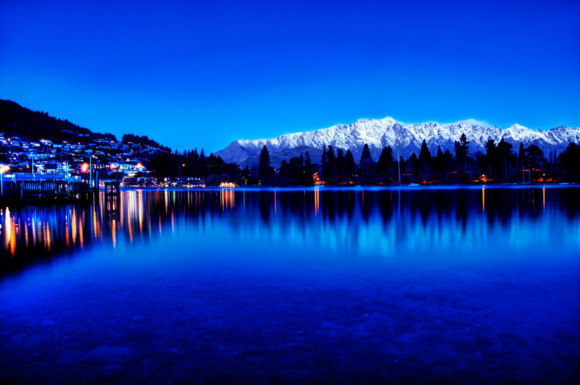 mountain pine lake town twilight lights reflection