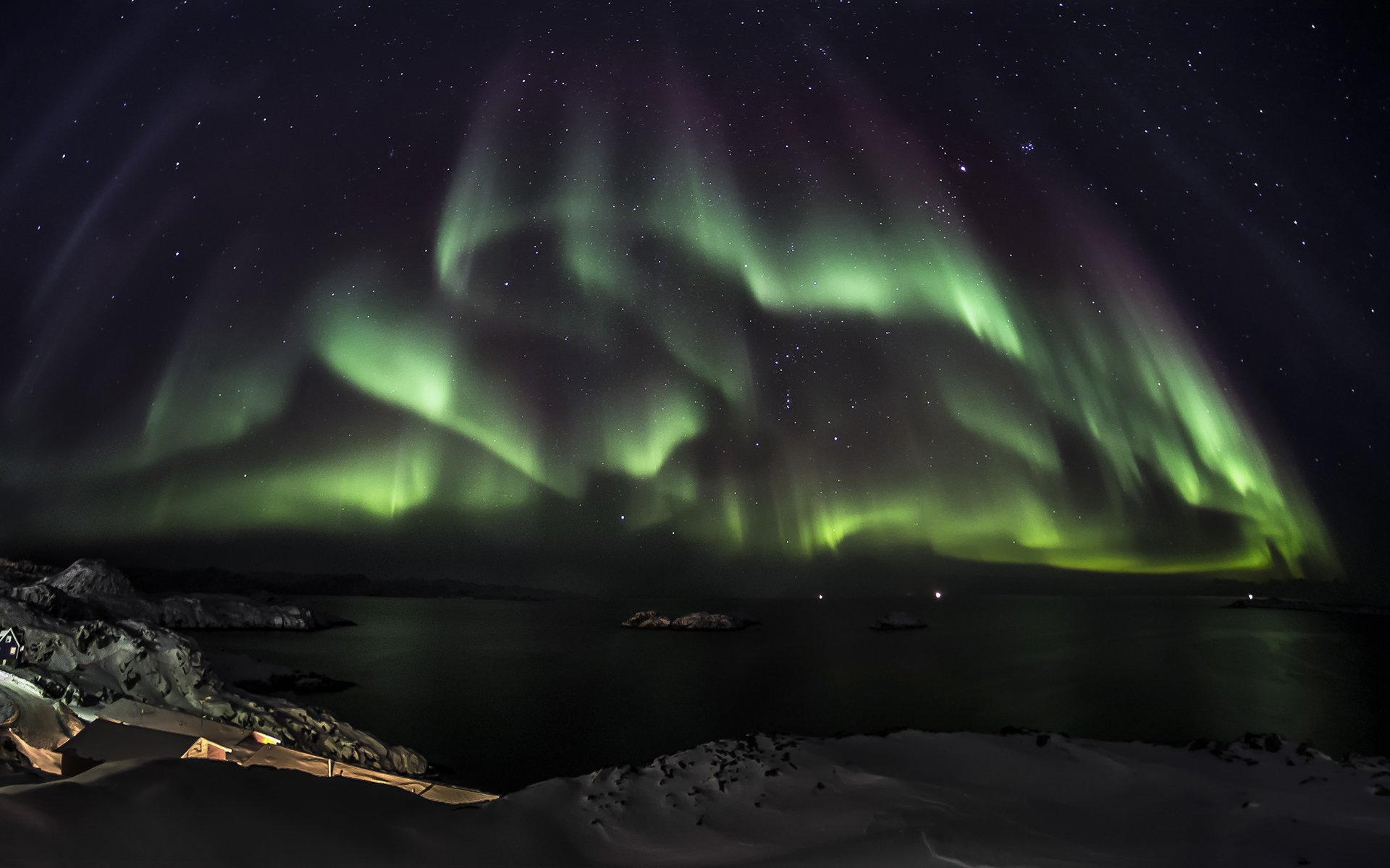 aurora aurora boreale notte verde neve oceano stelle