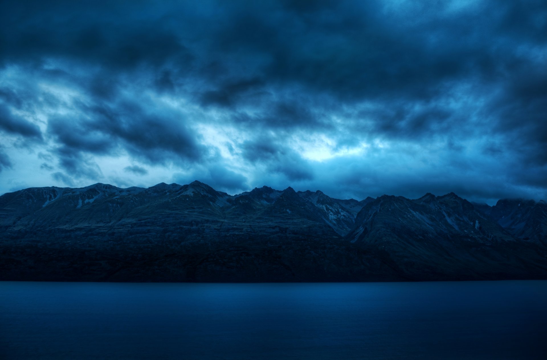 paysage nature montagnes mer eau ciel nuages calme silence bleu bleu fond fond d écran écran large plein écran écran large écran large