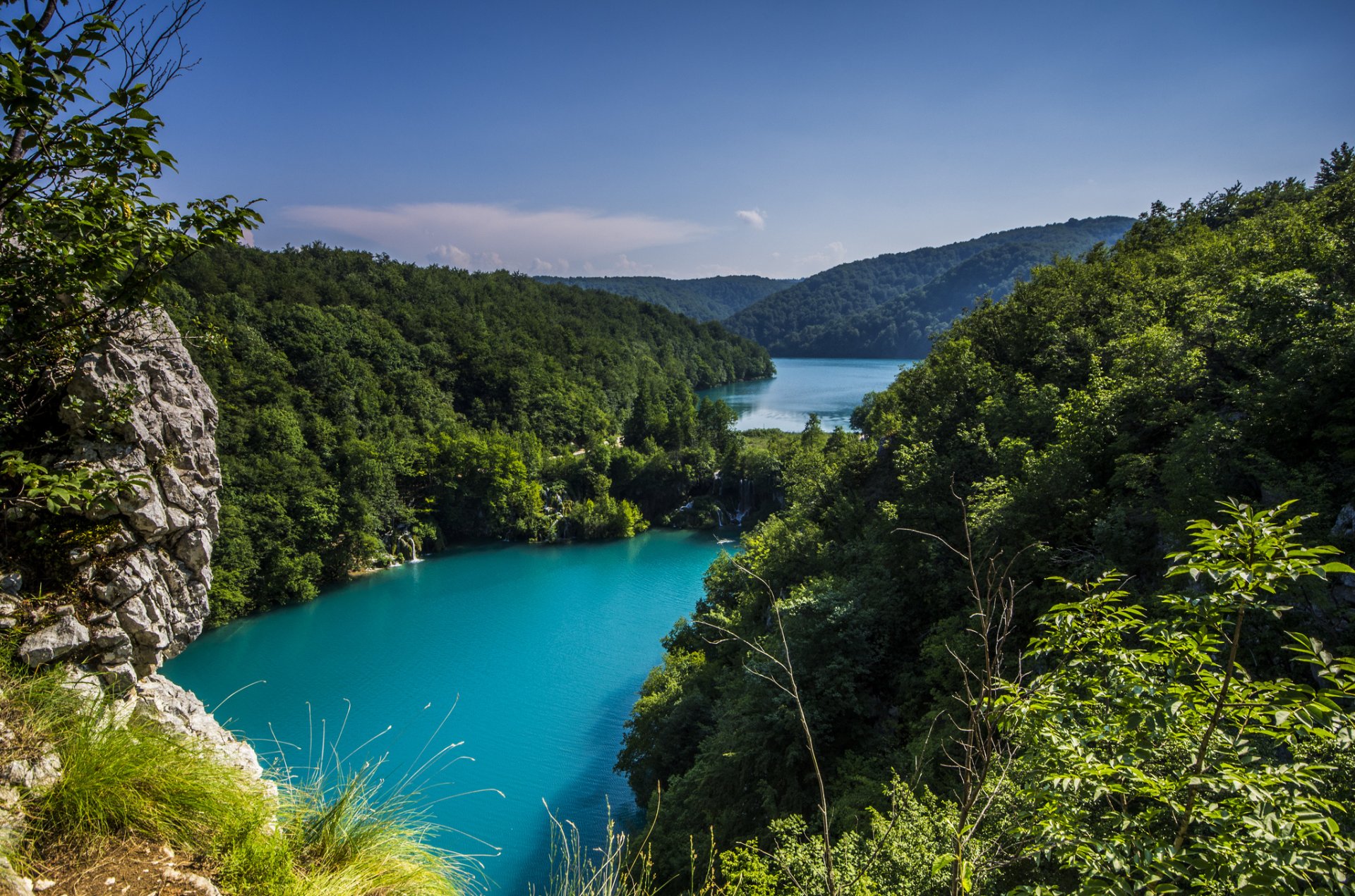 croatia republika hrvatska plitvička jezera national park caves tree green nature landscape