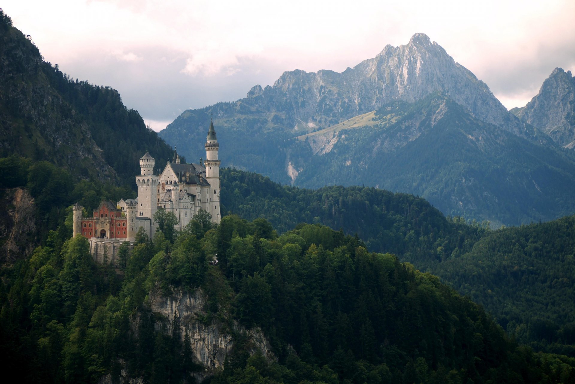 castello neuschwanstein germania baviera montagne