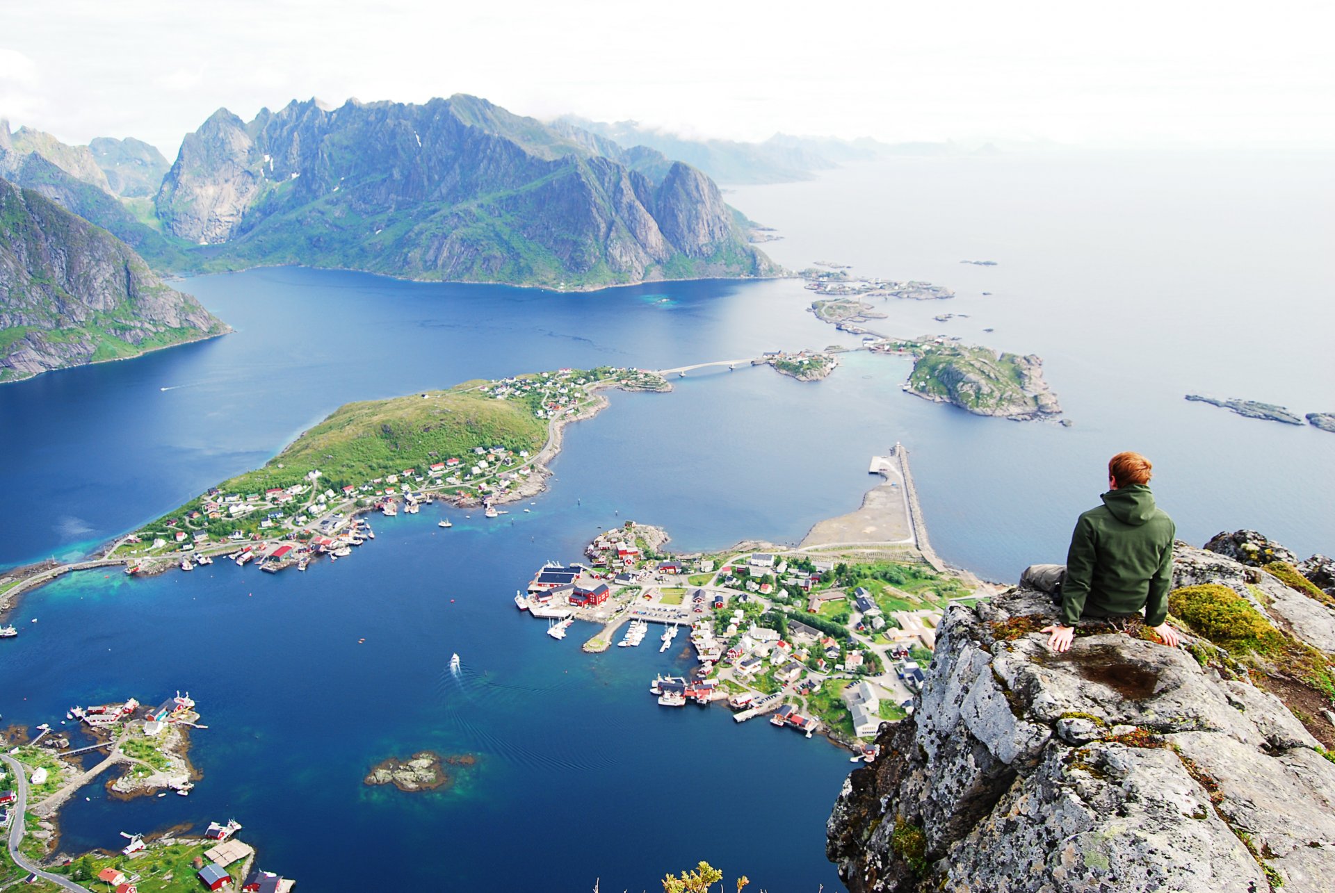 noruega islas lofoten roca joven altura