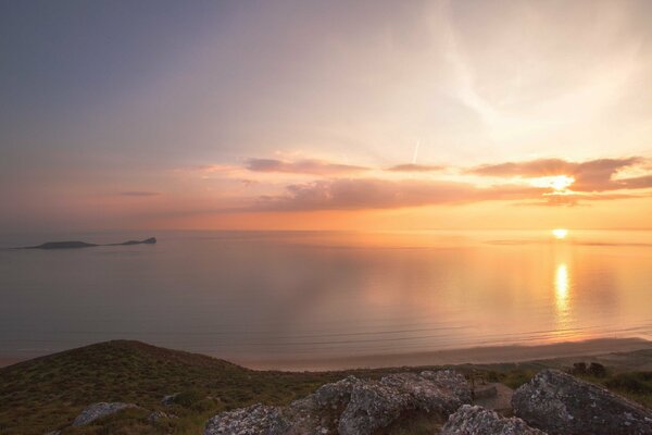 Ruhe am Meer bei Sonnenuntergang