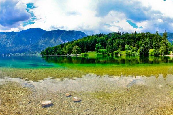 Natur Sloweniens im Sommer