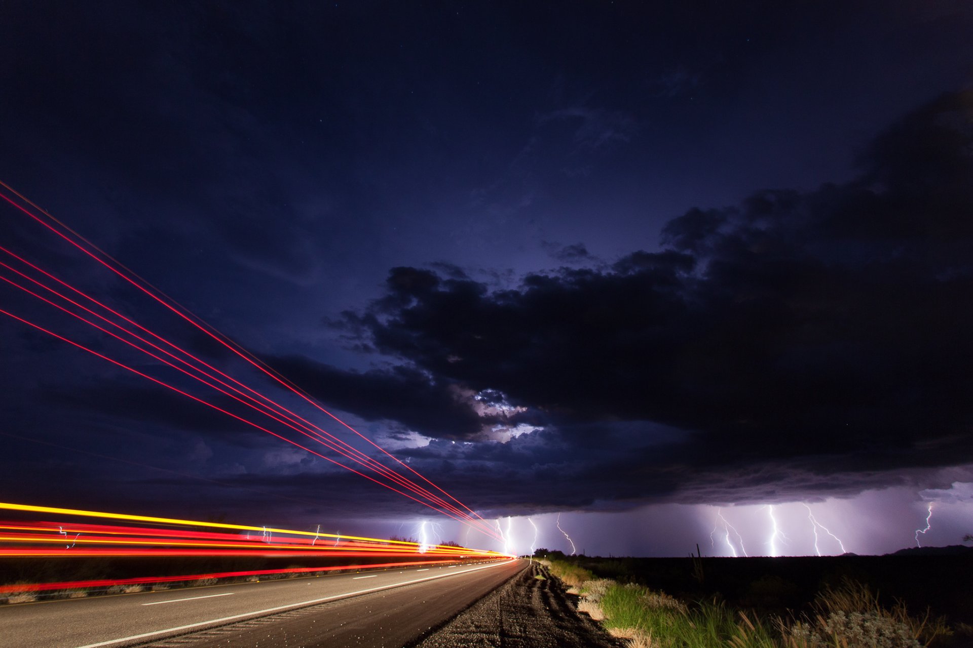 u. s. a. arizona notte cielo nuvole fulmini fulmine strada luce esposizione