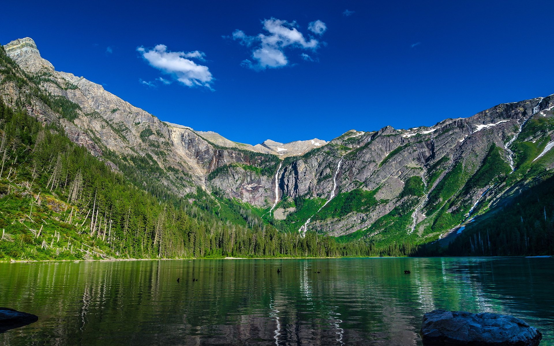 avalancha lago naturaleza lago montañas