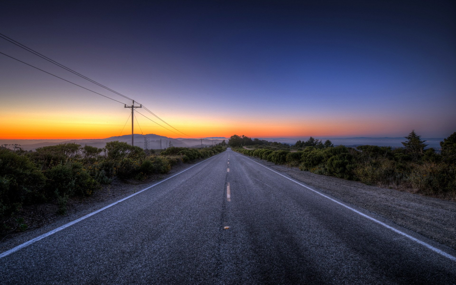 coucher de soleil route paysage