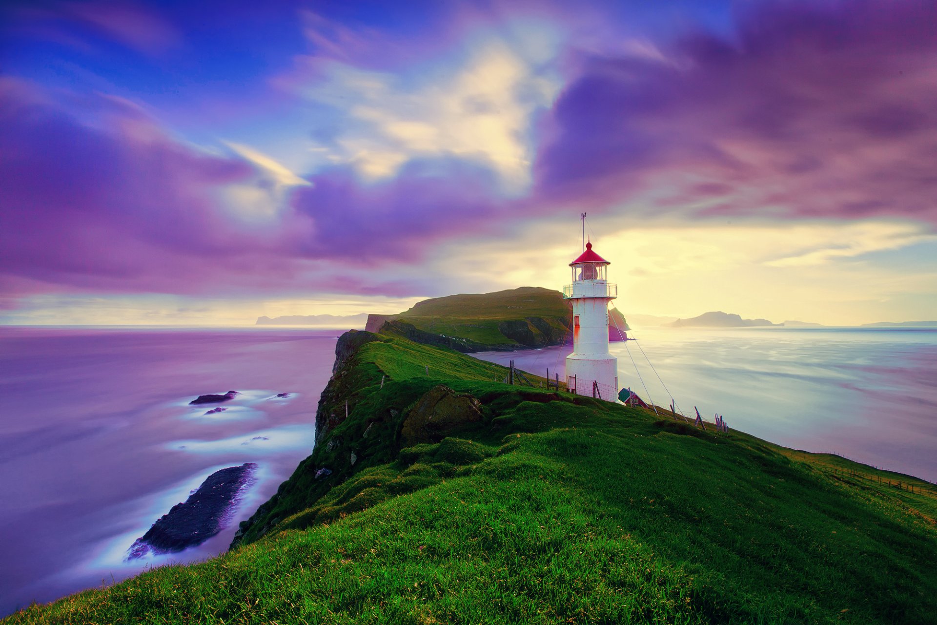 islande archipel des féroé îles féroé michines île océan phare jour été août ciel nuages exposition