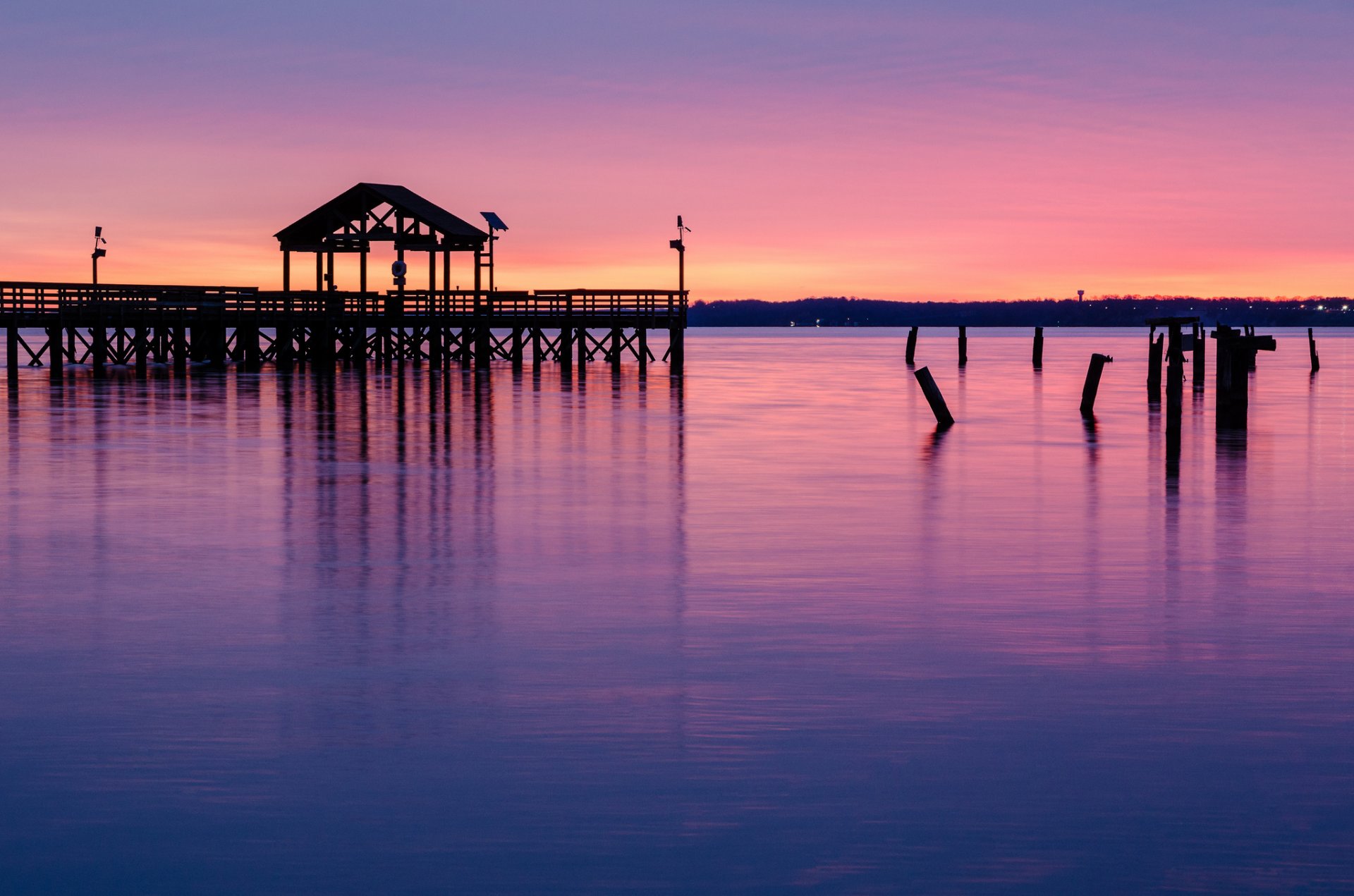 stati uniti virginia virginia parco lago riflessione ponte molo pilastri sera arancione tramonto rosa lilla cielo