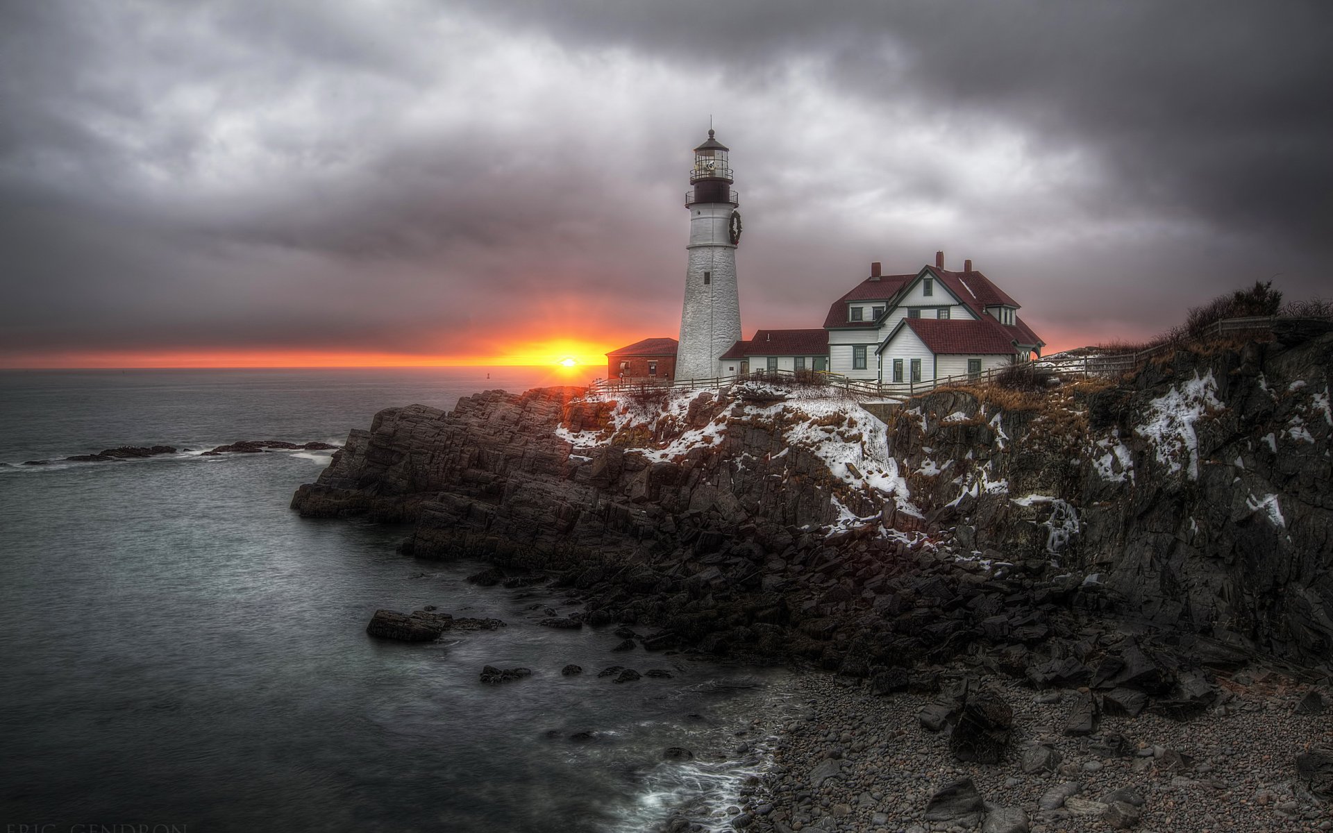 united states maine cape elizabeth sea lighthouse