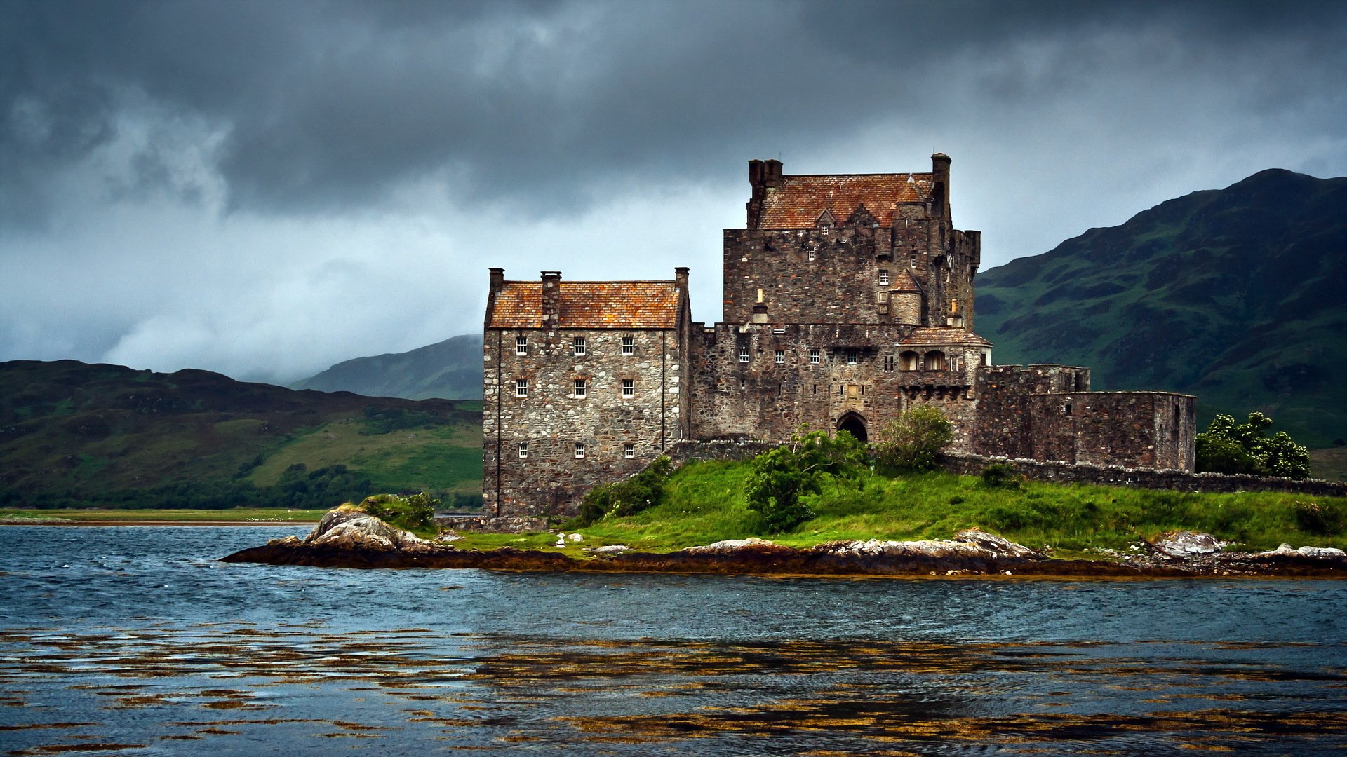 regno unito scozia dornie lago castello