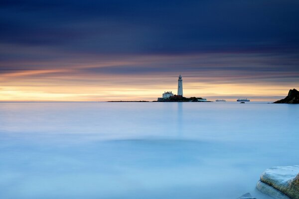 St. Mary s Lighthouse at dawn