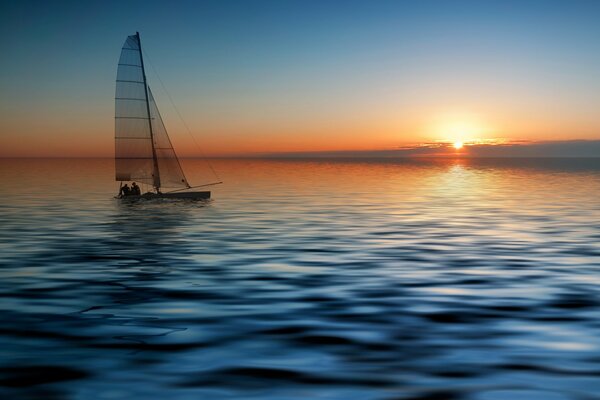 Yacht, die bei Sonnenuntergang auf dem Meer schwimmt