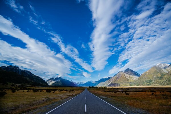 Mountain road in New Zealand