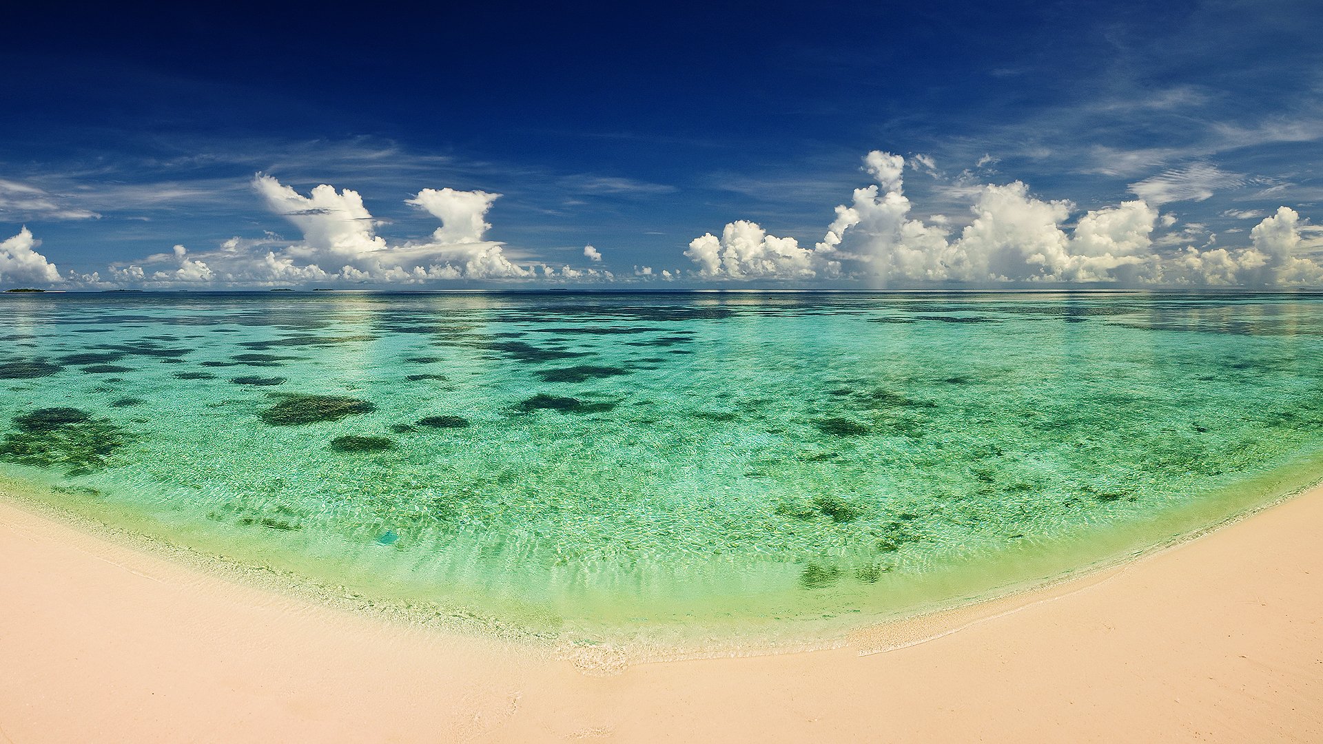 mare oceano calore spiaggia sabbia acqua trasparenza cielo nuvole