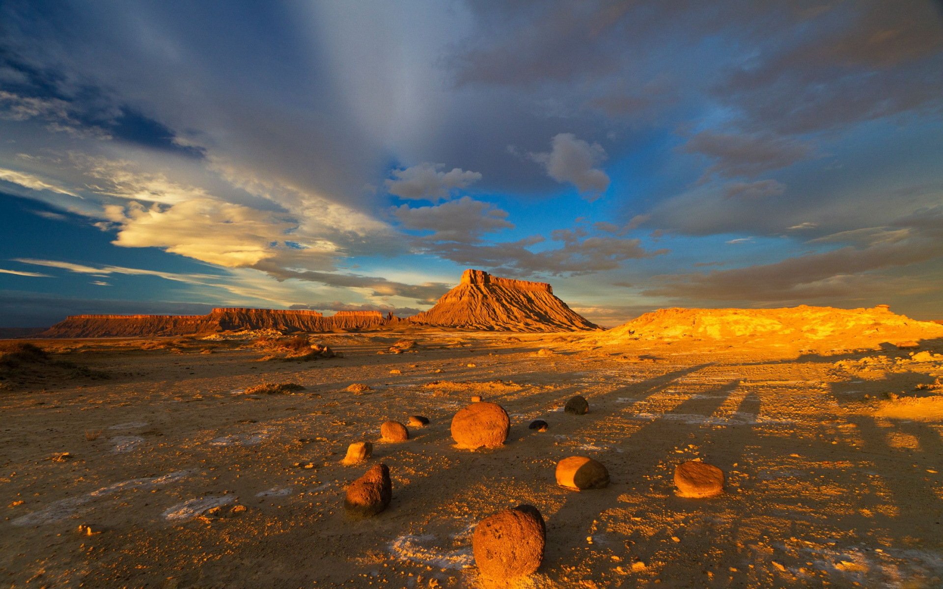 naturaleza paisaje desierto piedras cielo nubiluz sombra nubes 1920x1200