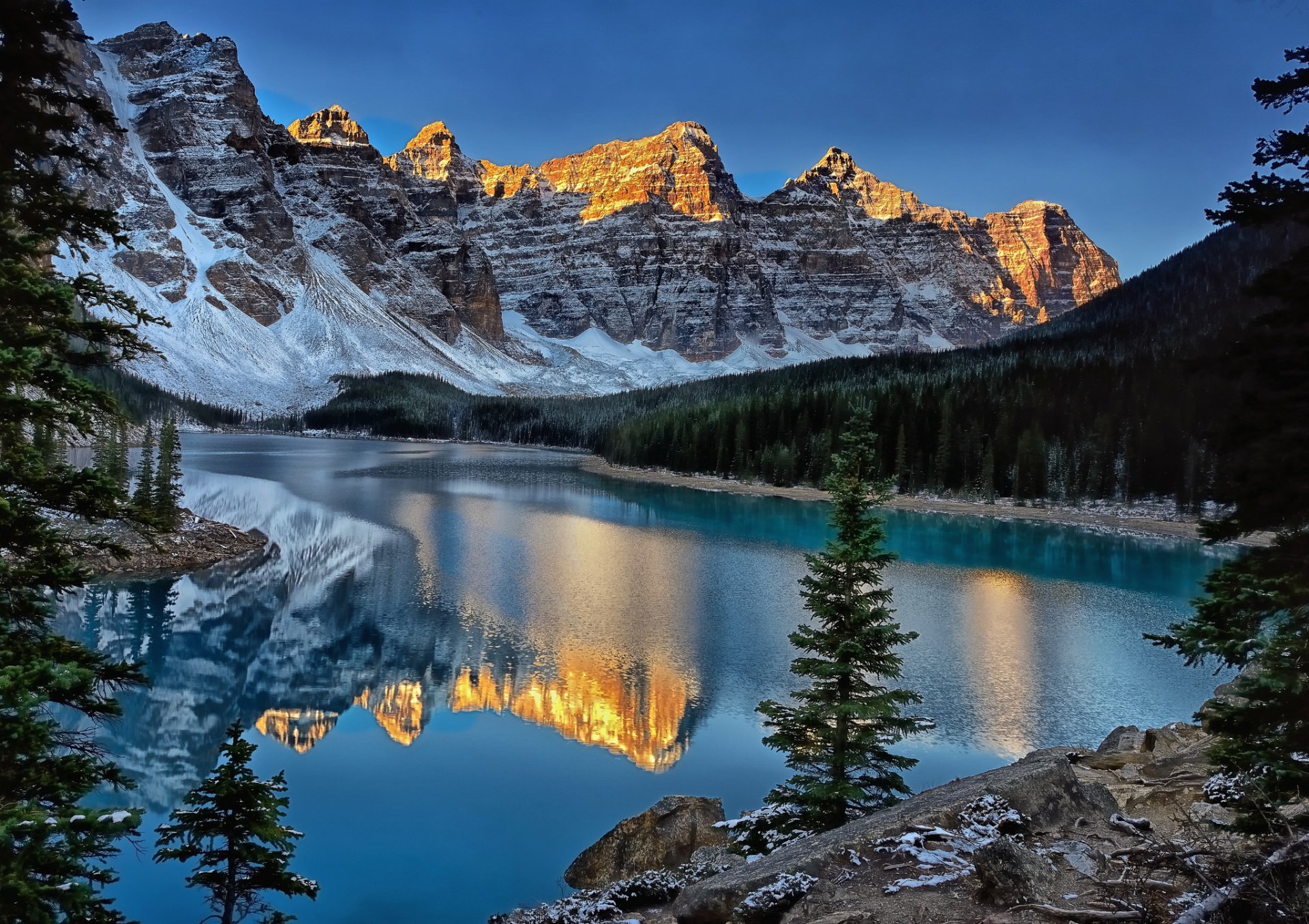 moraine valle dei dieci picchi parco nazionale di banff canada lago moraine montagne riflessione