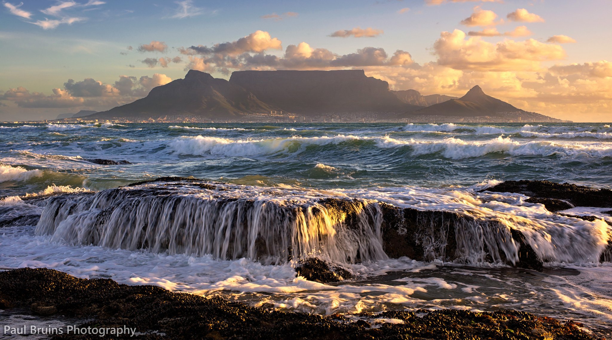 Океан на юге африки. Морской заповедник Саут-Уотер-Кей,. Кейптаун ЮАР океан. Южно-Африканская Республика (ЮАР). Кейп (ЮАР).
