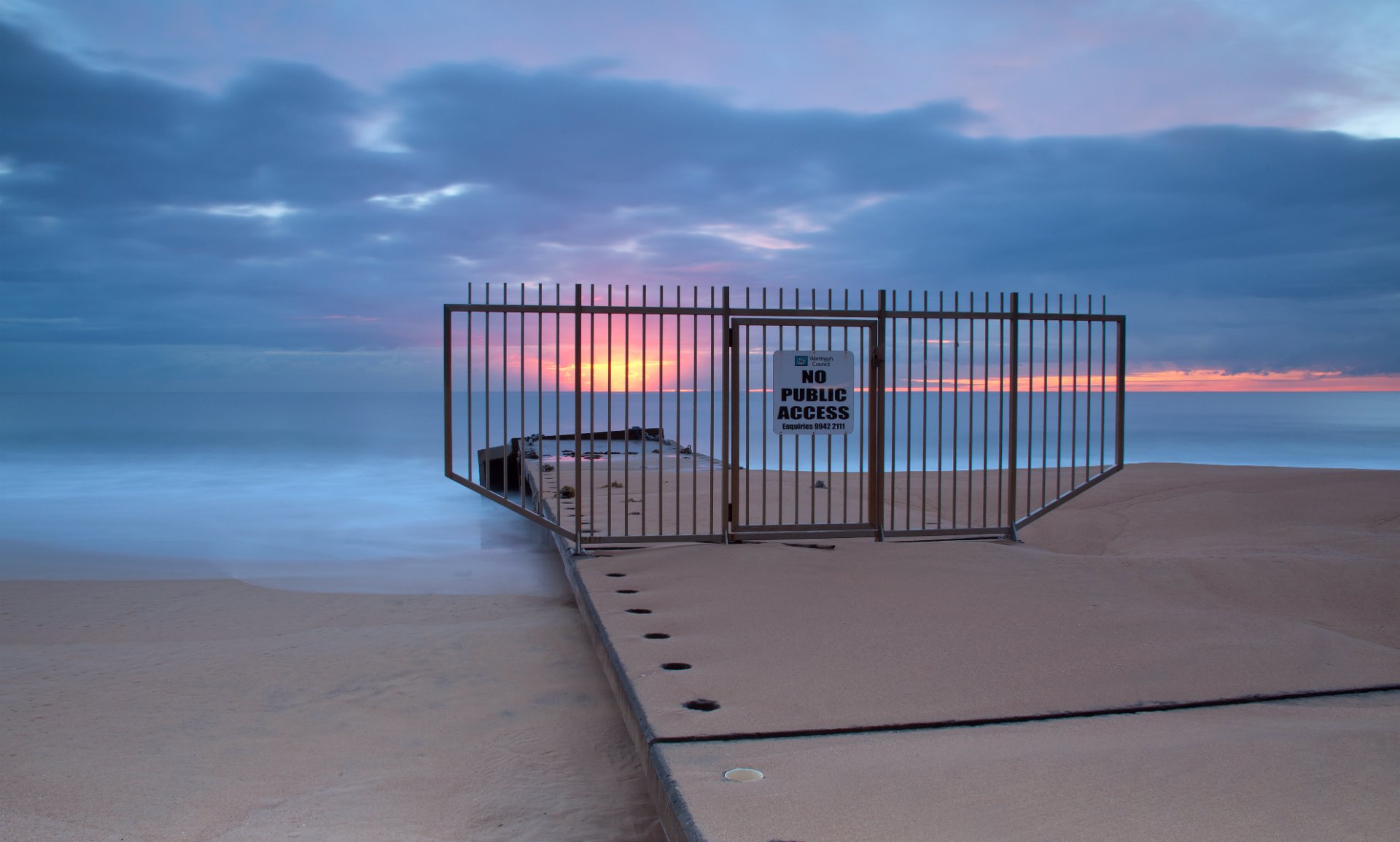 abend sonnenuntergang sonne himmel wolken meer ozean ruhe ufer sand zaun