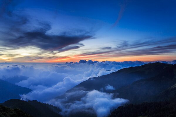 Taiwan evening in the National Park