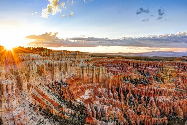 Morning sunrise over Bryce Canyon National Park