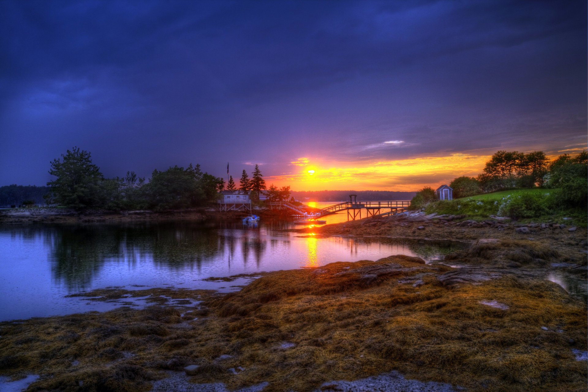 rivière côte îles forêt pont maison bateau ciel nuages coucher de soleil