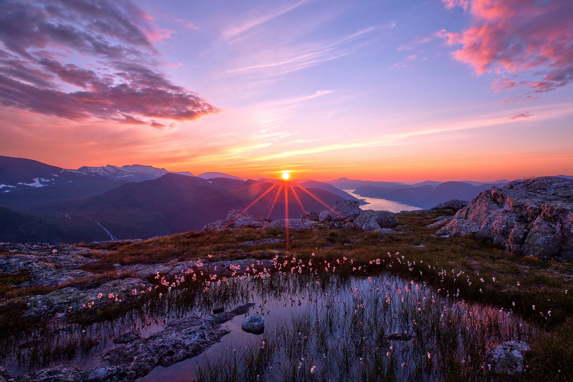 paysage nature montagnes coucher de soleil ciel soleil