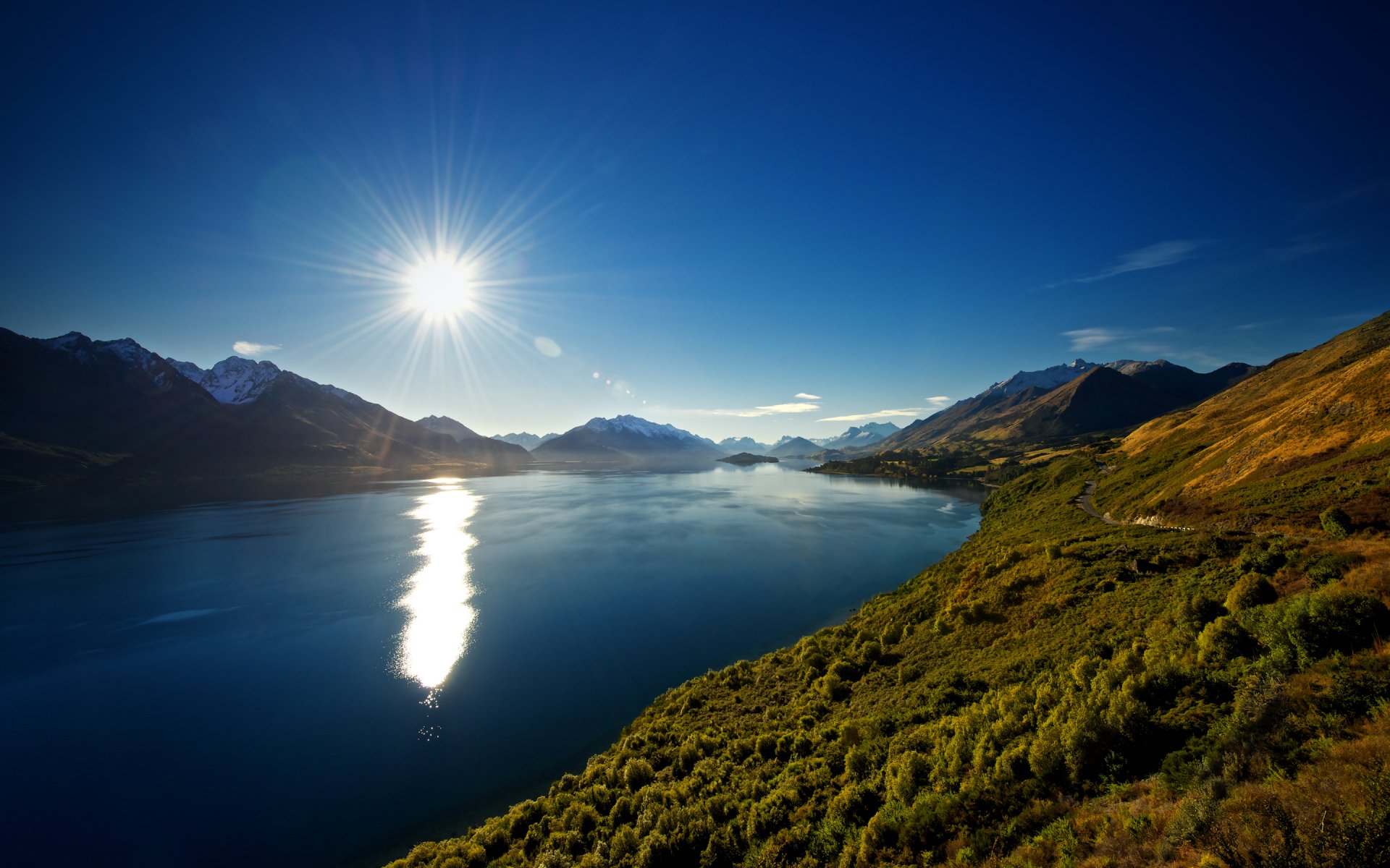 lago wakatipu nuova zelanda lago montagne natura