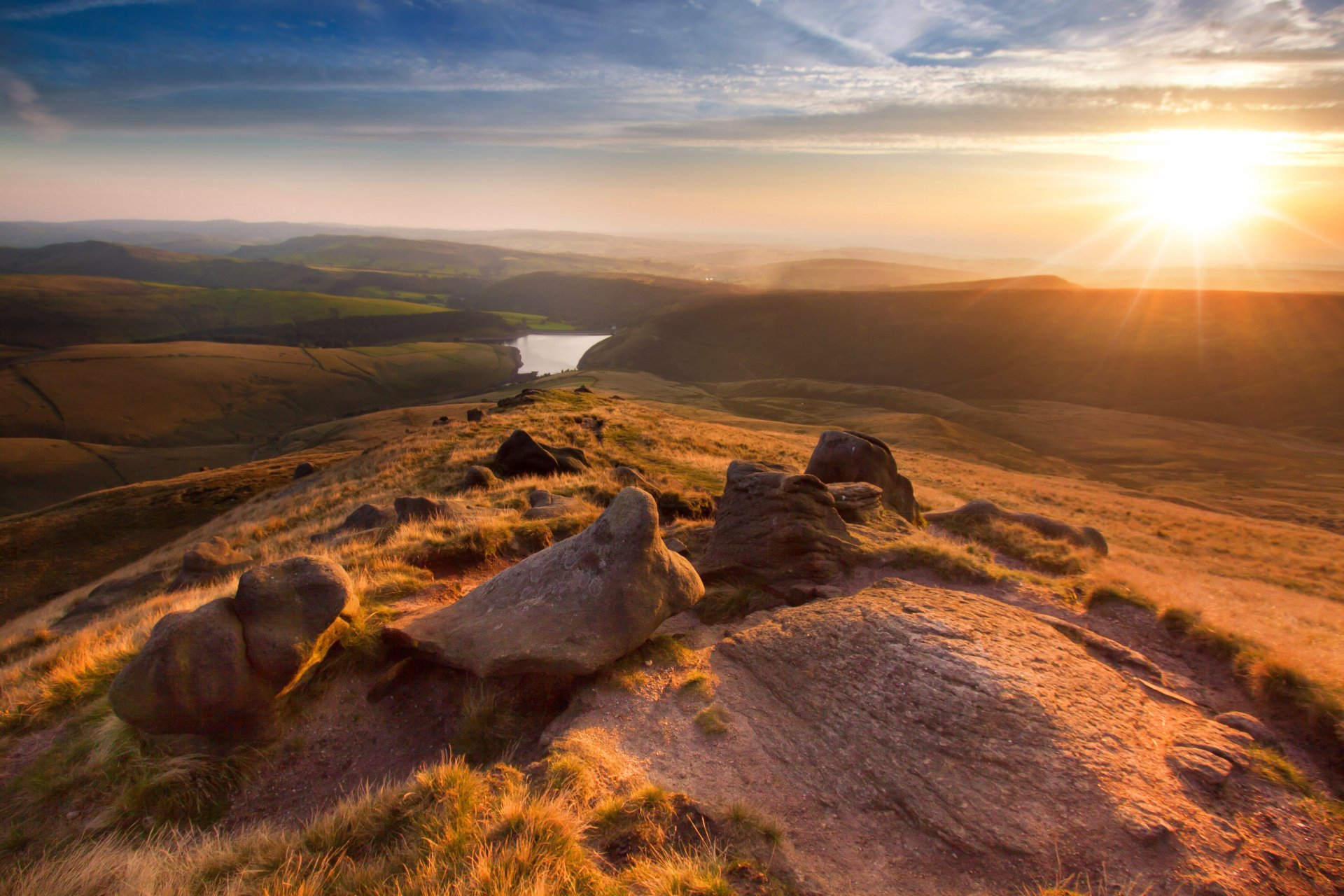 anglia manchester sianokosy kinder scout zachód słońca wielka brytania