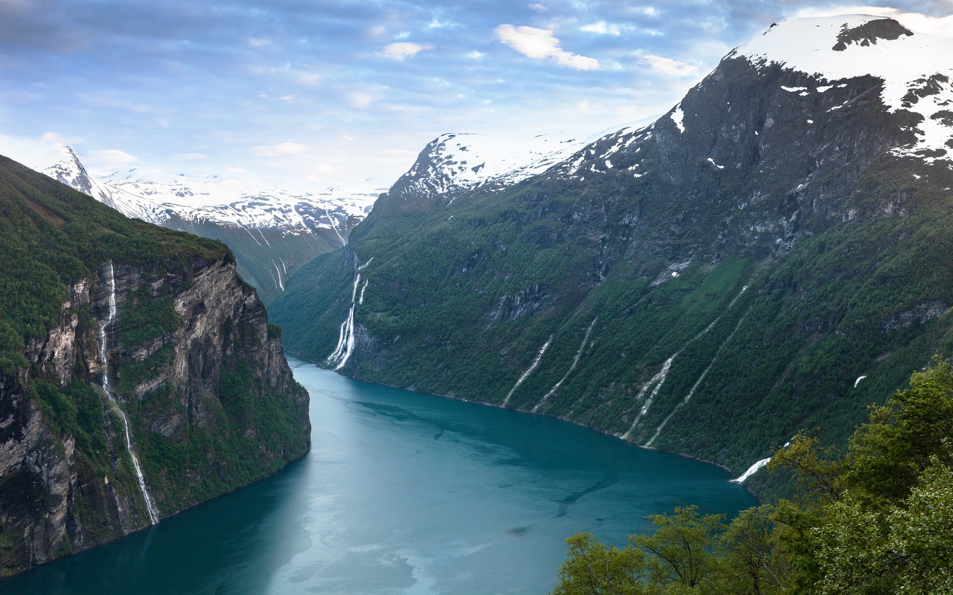 norvegia geirangerfjorden geirangerfjorden montagna fiume paesaggio