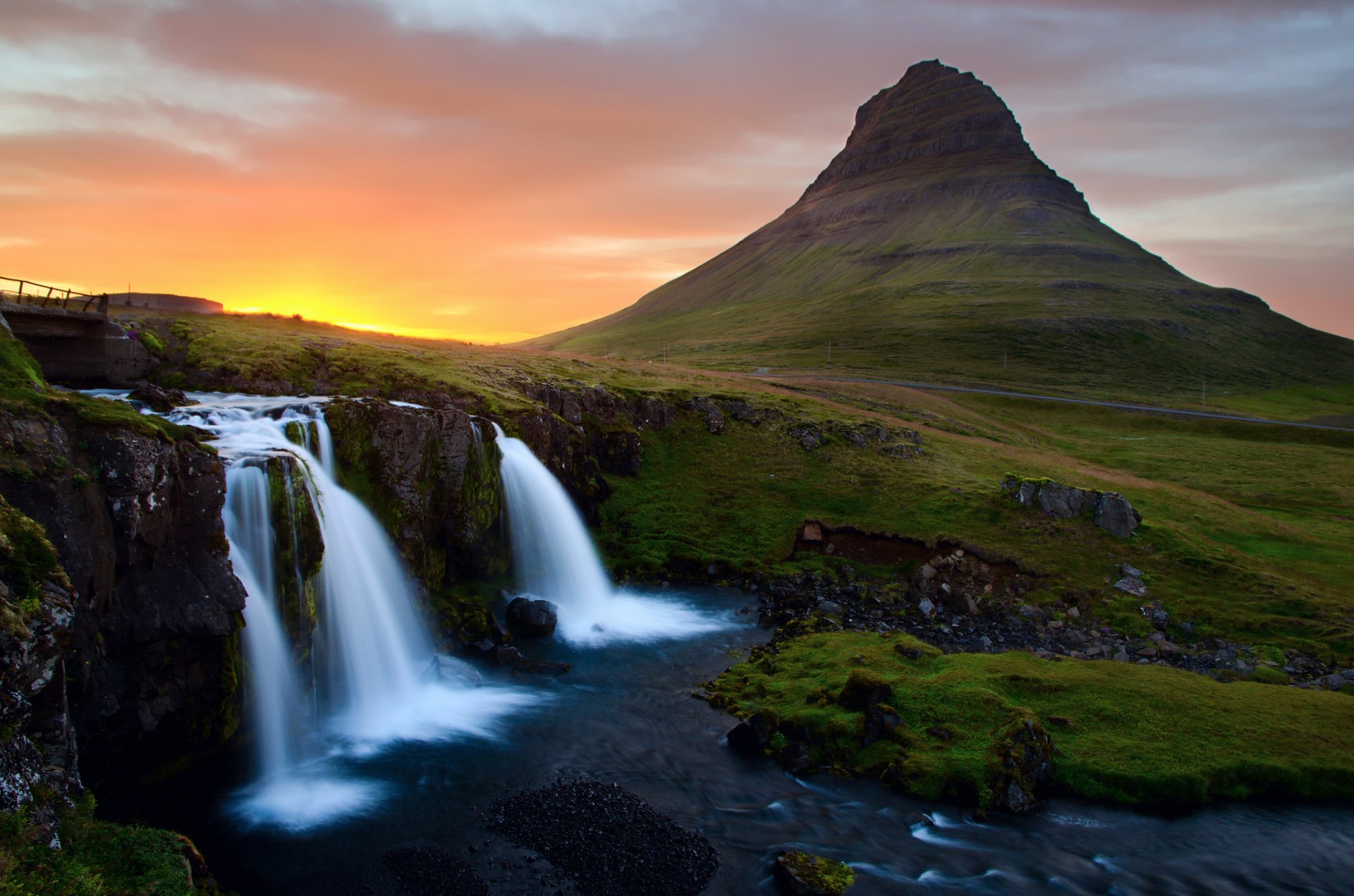 wasserfall fluss steine berg himmel