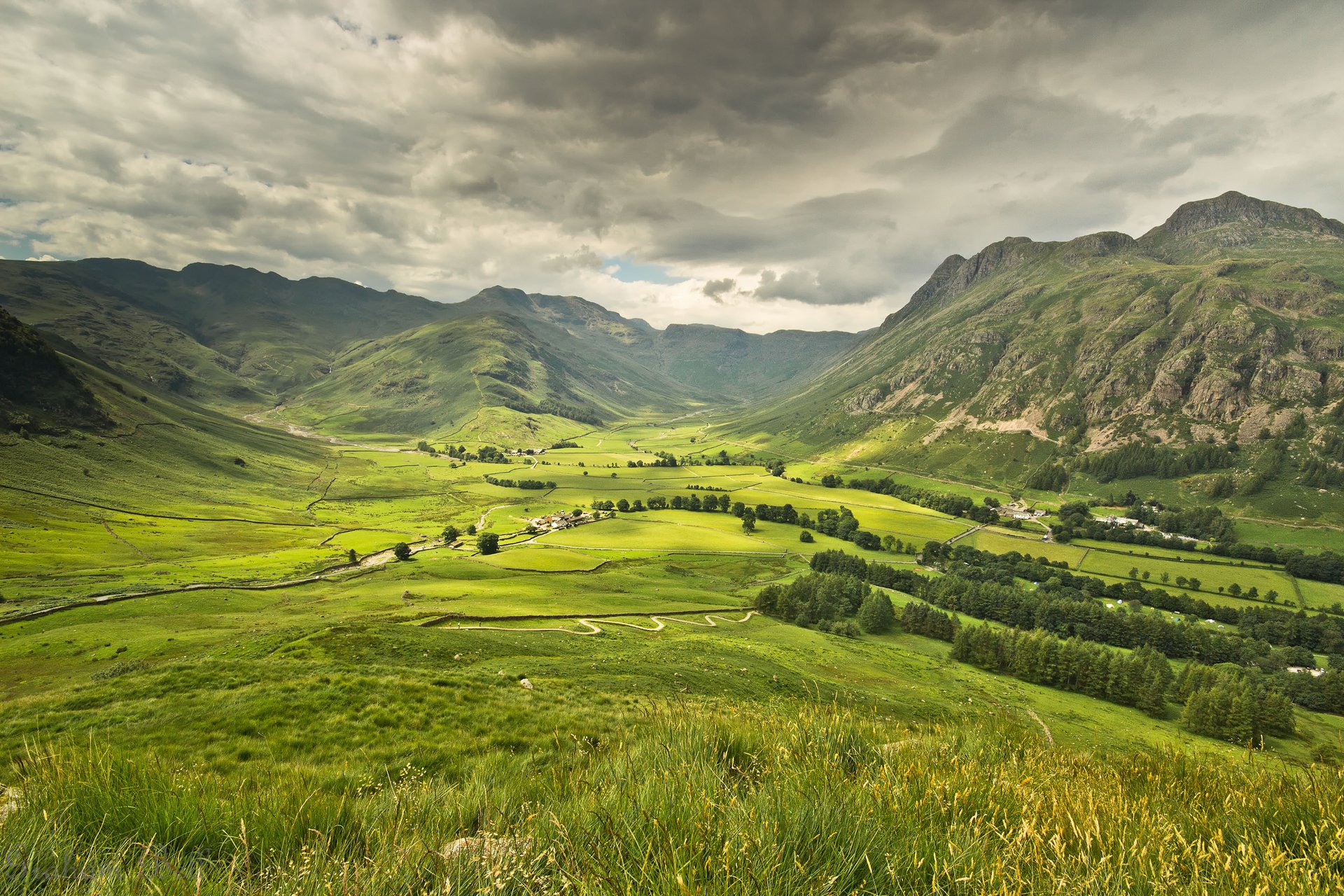 mountain valley forest meadows house sky gray cloud