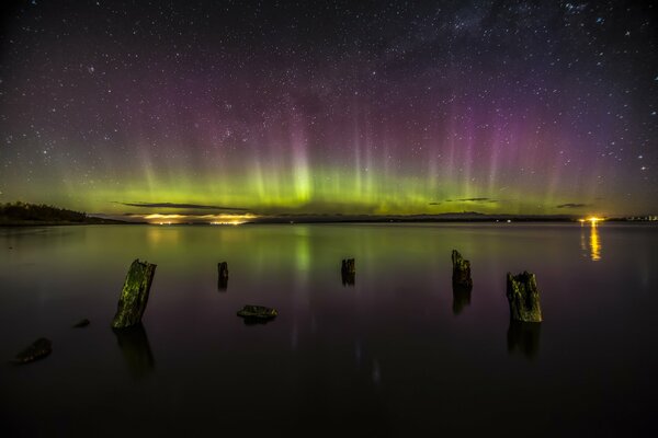 Aurora boreal noche cielo