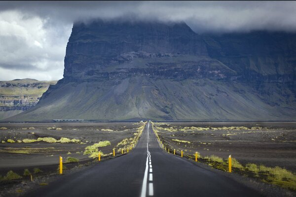 Uphill road beautiful mountain view