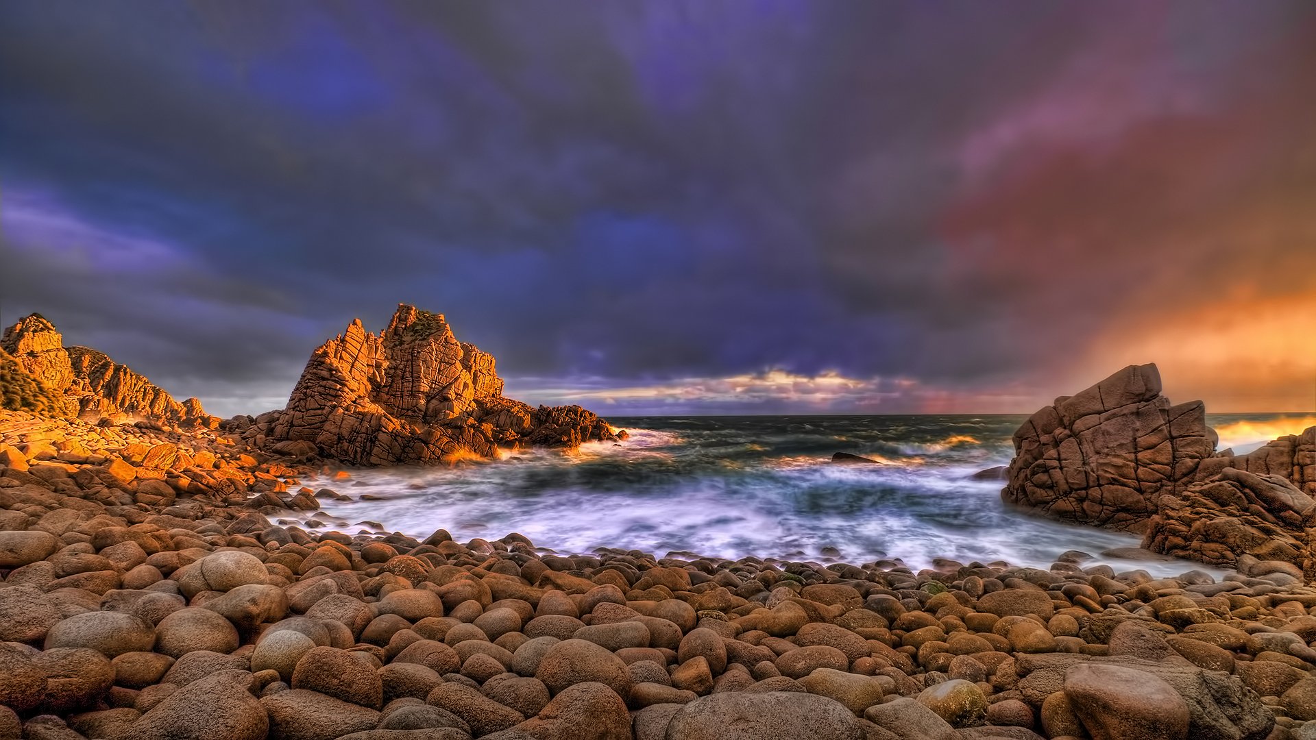 océan surf rochers pierres côte soir coucher de soleil ciel nuages