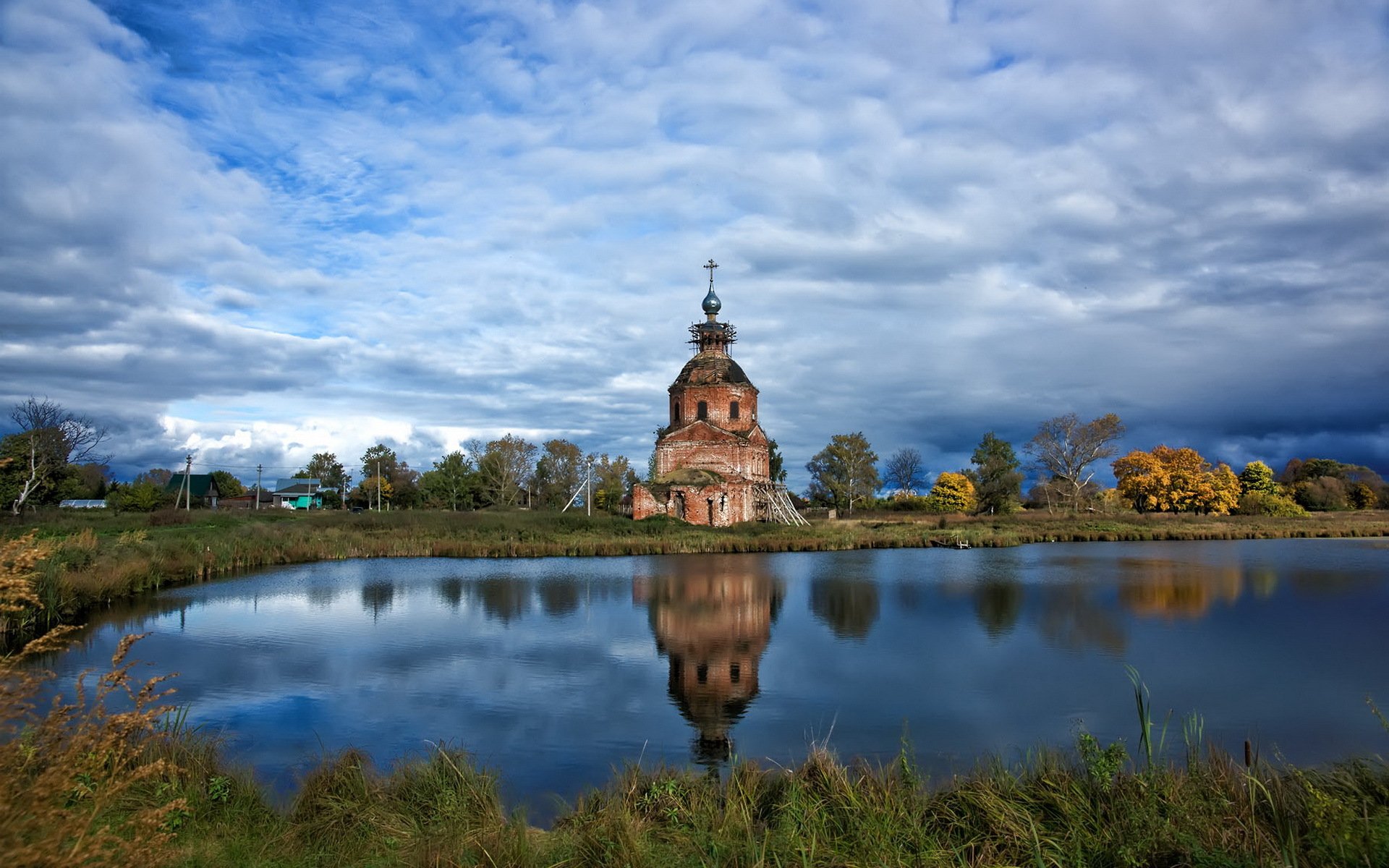 tempel see himmel