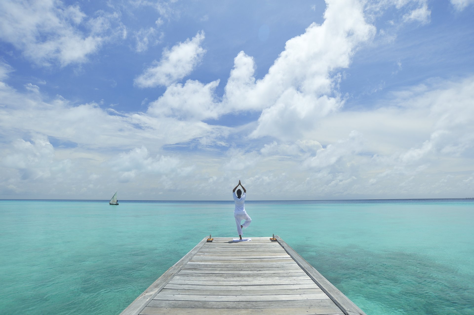 yoga maldive acqua blu