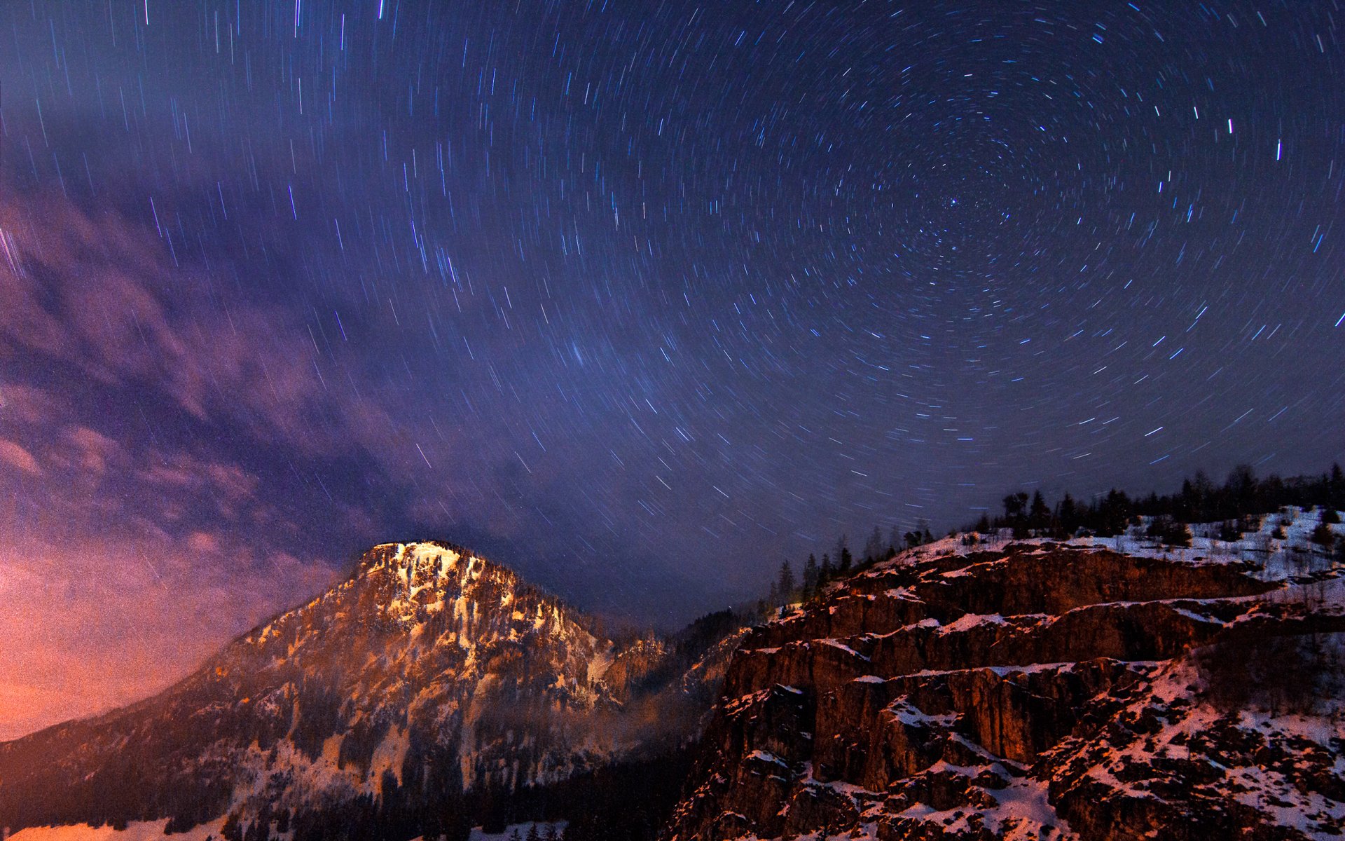 germania baviera montagne colline alberi foschia sera blu cielo nuvole via lattea