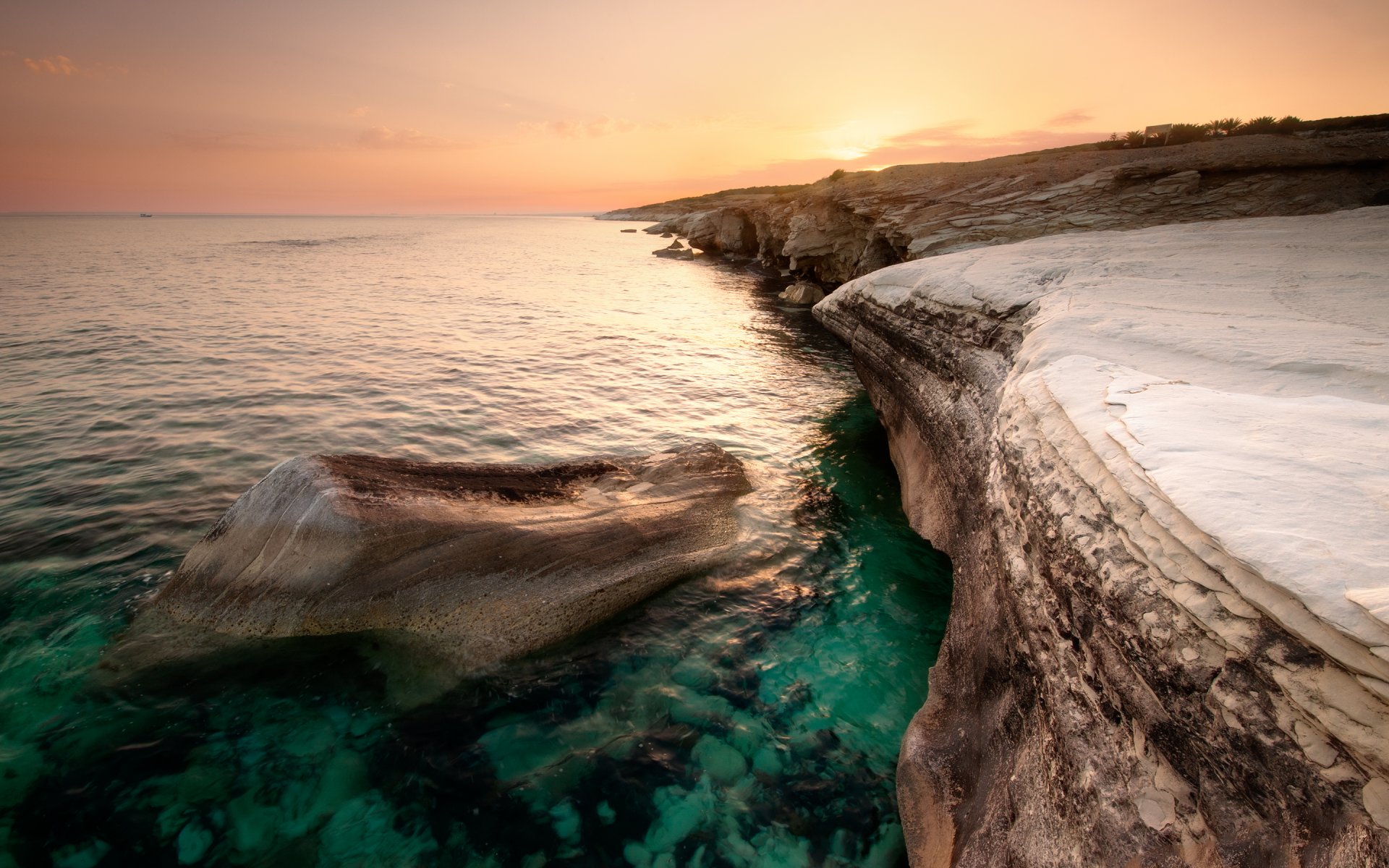 cipro mare costa costa sera arancione tramonto cielo nuvole