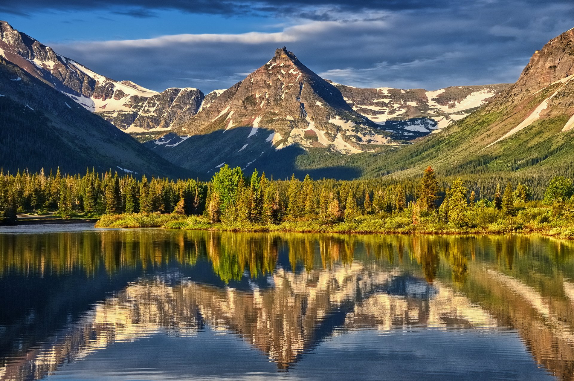 berg berge wald himmel reflexion