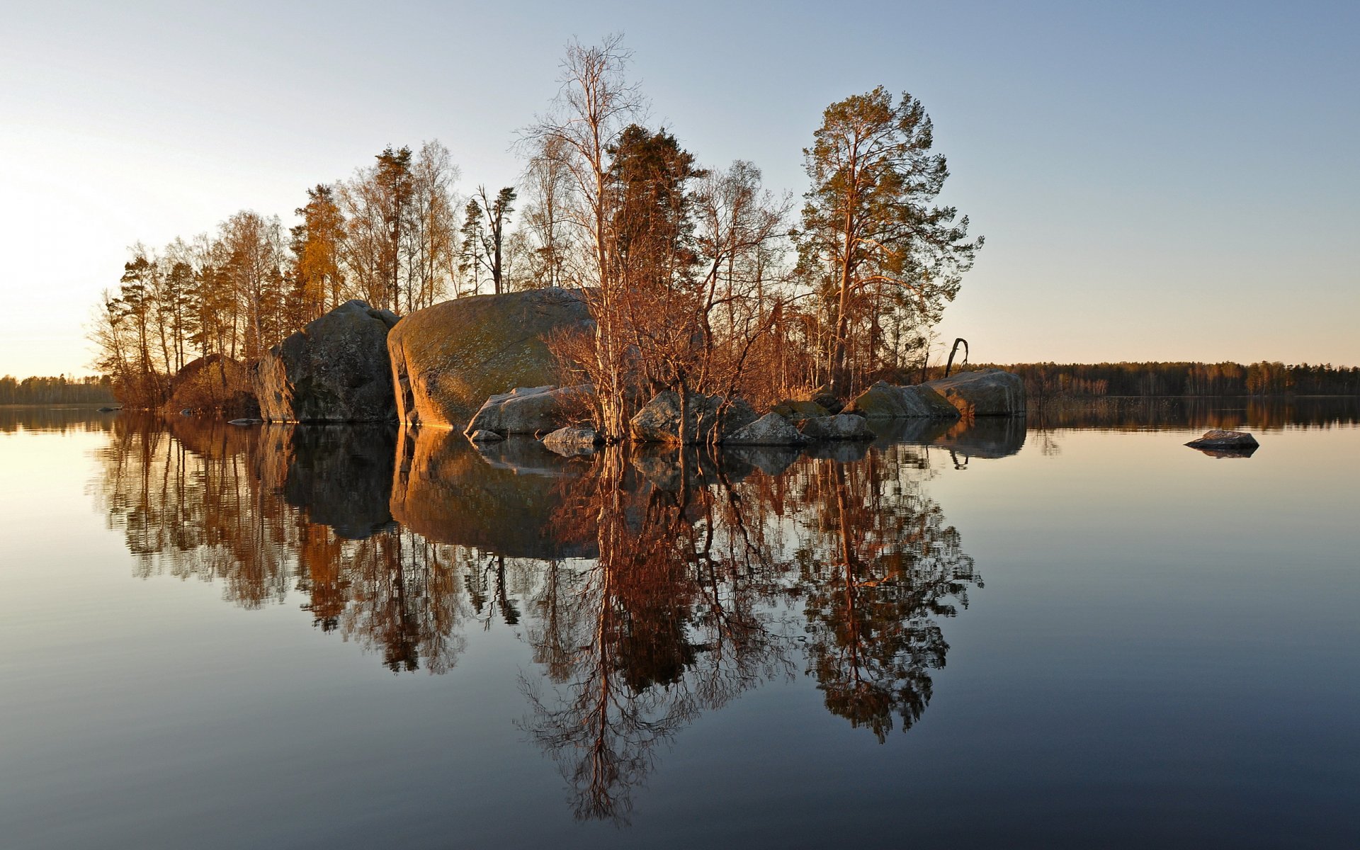 lac arbres pierres